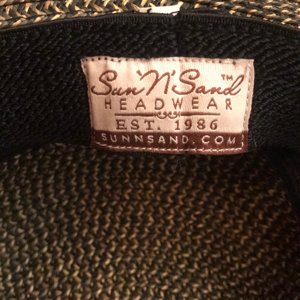 Sun hat - Picture 3 of 4